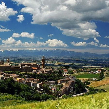 Marche Hills Lägenhet Morrovalle Exteriör bild